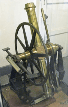 明治期最古の望遠鏡